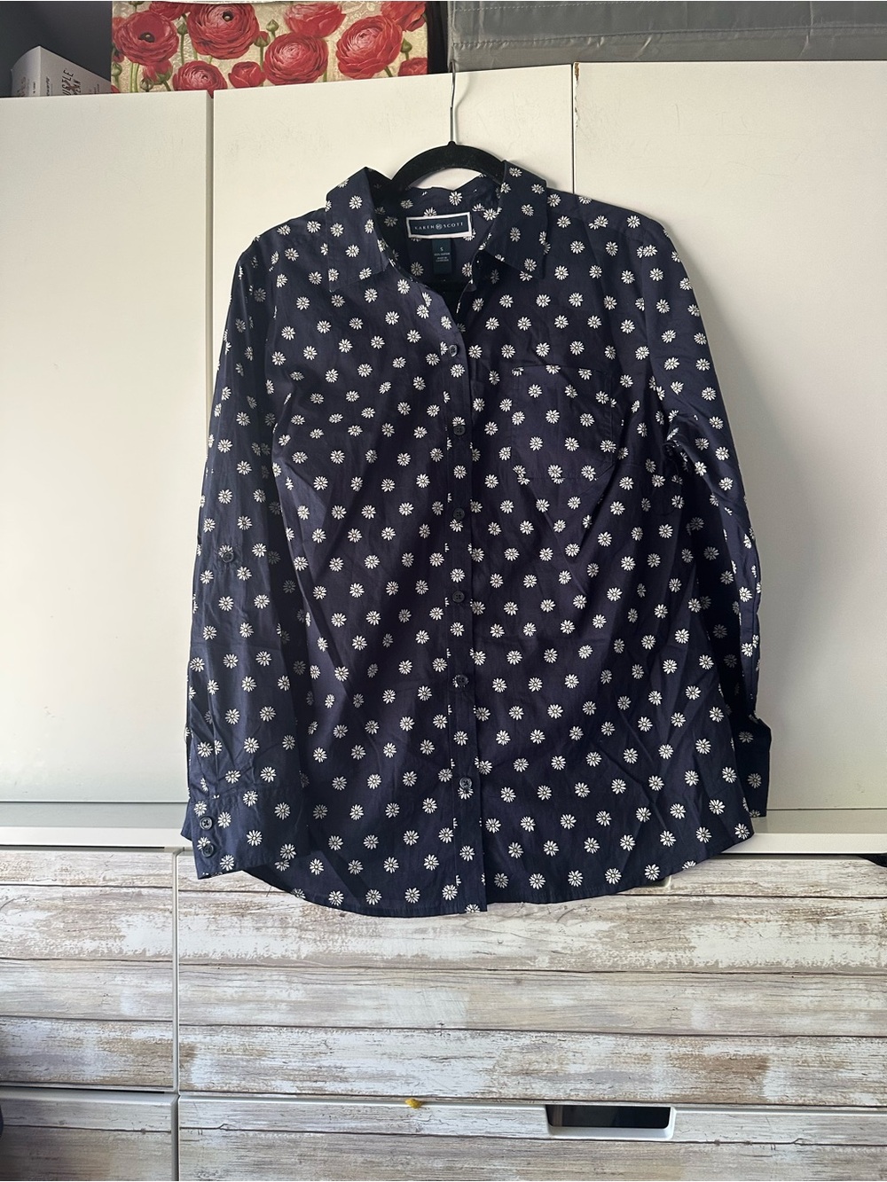 🌼 Karen Scott Small Navy Daisy Print Button Down Shirt Roll Tab Sleeves